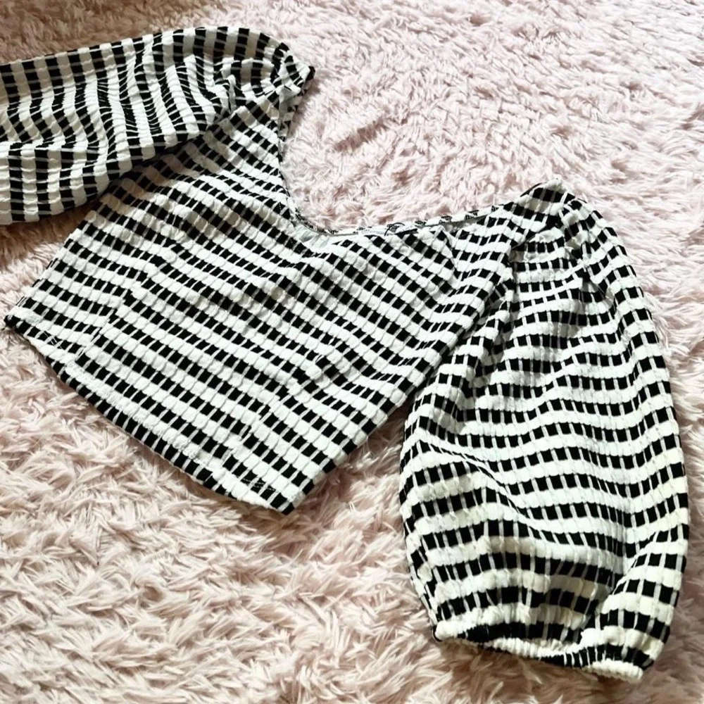 Monochrome Chic‎ Retro Flirty Preppy Puff Sleeve Crop Top Womens S Pinup Urban